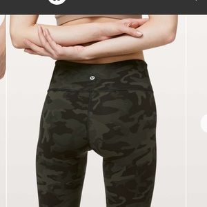 🍋Lululemon Wunder Under Crop 21"